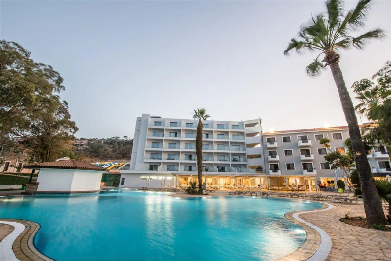 Narcissos Waterpark Resort Protaras Bagian luar foto