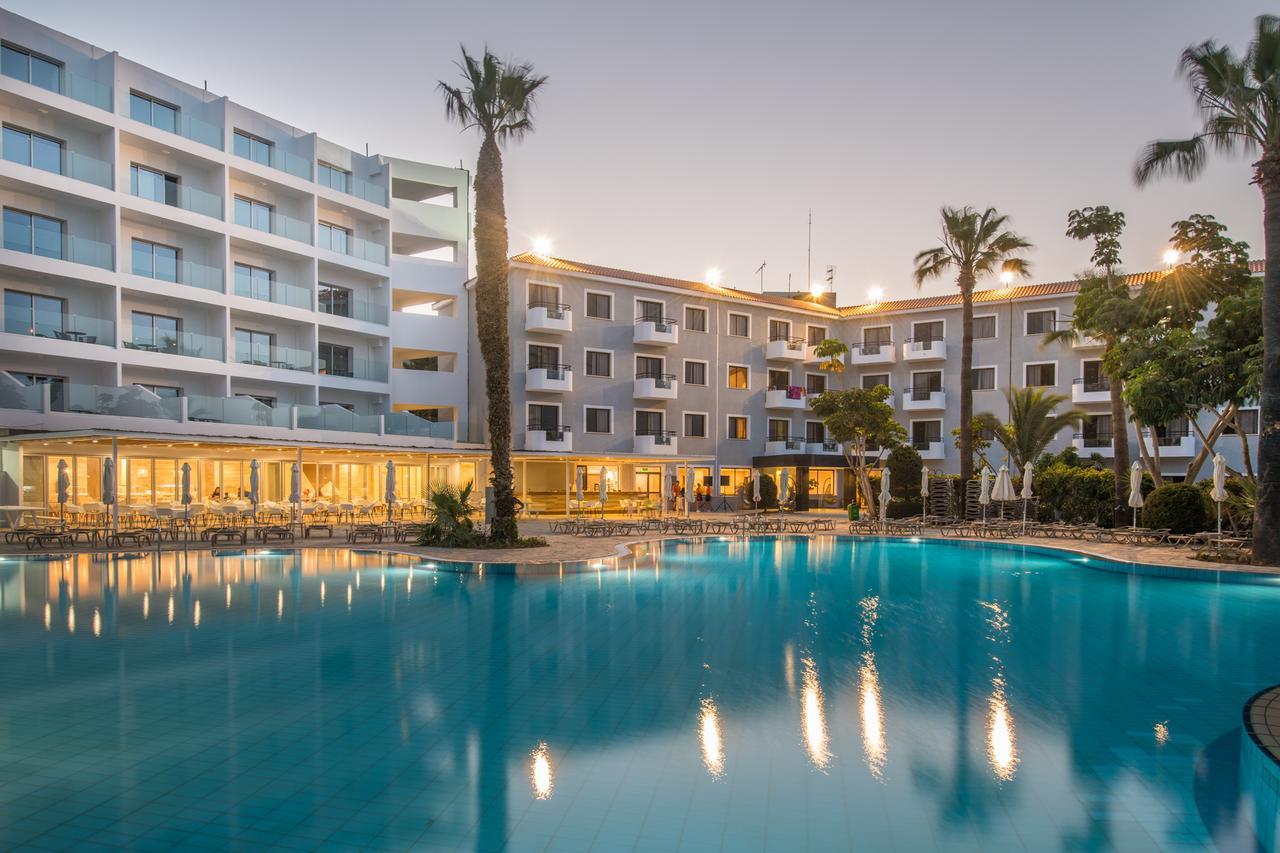 Narcissos Waterpark Resort Protaras Bagian luar foto