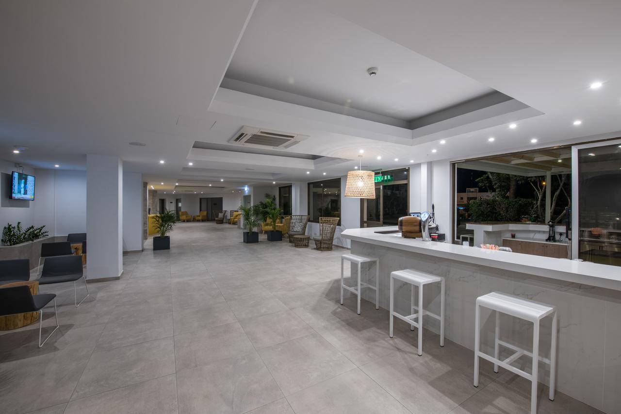 Narcissos Waterpark Resort Protaras Bagian luar foto