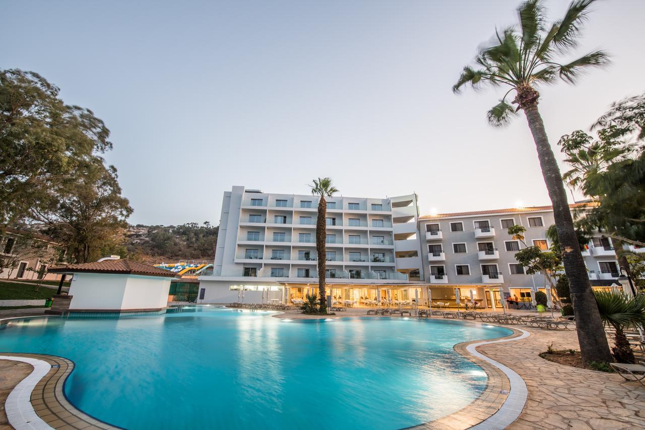 Narcissos Waterpark Resort Protaras Bagian luar foto