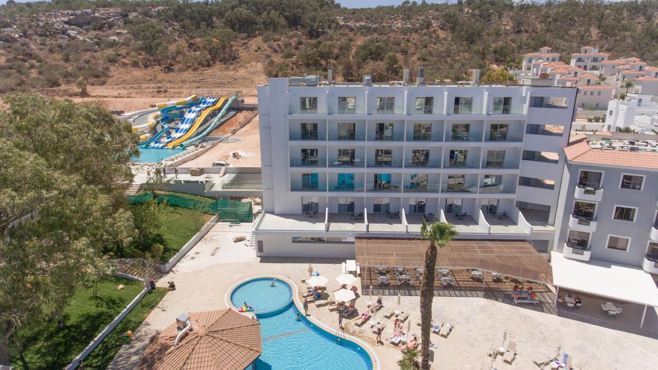 Narcissos Waterpark Resort Protaras Bagian luar foto