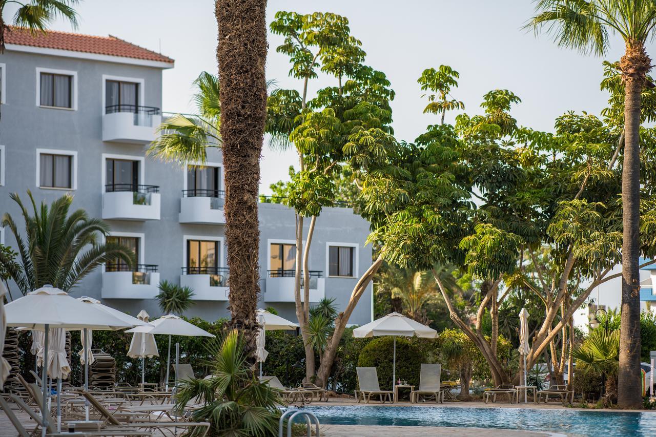 Narcissos Waterpark Resort Protaras Bagian luar foto