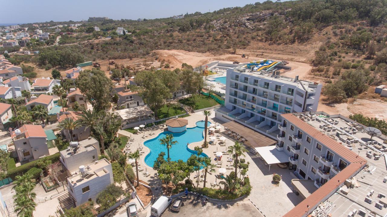 Narcissos Waterpark Resort Protaras Bagian luar foto